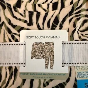 BNWT Primark Green and Black Zebra Print Pajamas